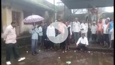 अक्कलकुवा: मोलगी गावात वाघदेव आणि गावदेवतीचा जयघोष
​पारंपरिक ढोल-ताशांच्या गजरात आदिवासी बांधवांचा उत्साह