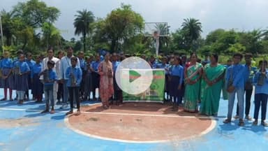 गया टाउन सीडी ब्लॉक: मध्य विद्यालय गया के बच्चों ने 'एक पेड़ मां के नाम' अभियान में लगाए कई पौधे