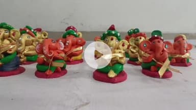 खंडवा नगर: जौहरी का अनोखा जुनून: नौ साल से ढाई हजार गणेश प्रतिमाएं मुफ्त में भेंट कर रहे हैं