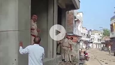 भीलवाड़ा: भीलवाड़ा में नगर निगम ने बुधवार सुबह चार कॉम्प्लेक्सों को सीज करने की कार्रवाई की