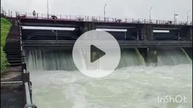 हिंगणघाट: लाल नाला प्रकल्प तुडुंब भरला, ५ गेटमधून पाण्याचा विसर्ग सुरू असून हिंगणघाट चिमुर मार्ग रात्रीपासून बंद