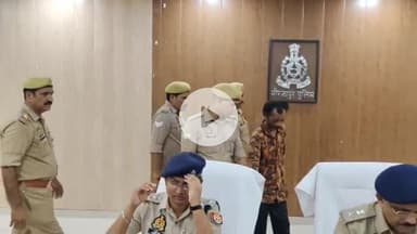 मिर्ज़ापुर: चुनार पुलिस ने वाराणसी से डीसीएम ट्रक में छुपा कर ले जा रहे 8374 नशीला सिरप के साथ एक अभियुक्त को पकड़ा