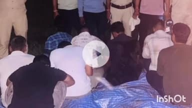 गुना: उमरी के जंगल में बाबाराजा फार्म हाउस के पास जुआ खेलते 8 लोग ₹2.3 लाख और दो बाइक के साथ गिरफ्तार