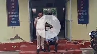 पीपलदा: अयाना पुलिस ने थाना क्षेत्र में हंगामा कर उत्पात मचाने पर एक शख्स को शांति भंग के आरोप में किया गिरफ्तार