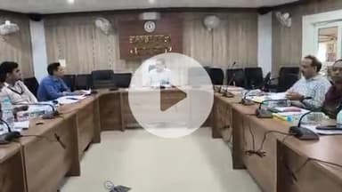 गुमला: जिला परामर्शदात्री समिति एवं जिला स्तरीय समीक्षा समिति की त्रैमासिक बैठक संपन्न