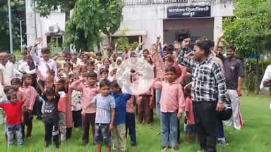 रामपुर: गोहनपुरा गांव के प्रा. विद्यालय का सुरजनपुर विद्यालय में समायोजन को लेकर प्रधान संघ के अध्यक्ष ने DM को दिया ज्ञापन