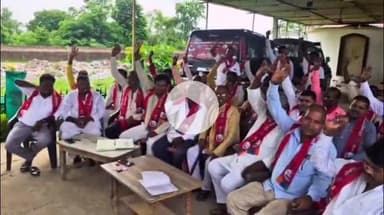 बारुन: जिलास्तरीय वीआईपी की बारुण में हुई बैठक, वोटर अधिकार यात्रा में अधिक भागीदारी पर जोर दिया गया