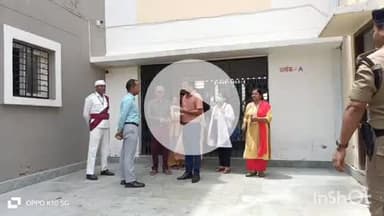 नवादा: बुधौल स्थित जिला पदाधिकारी ने वृहद आश्रय गृह का किया औचक निरीक्षण