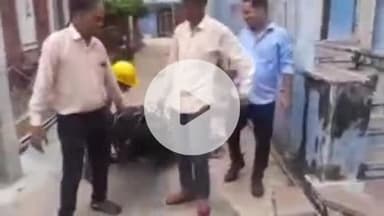 करौली: ढोलीखार व आसपास के मोहल्लों में विद्युत सतर्कता दल ने 550 घरों से अवैध जम्फर खोले, बिजली चोरों में मचा हड़कंप