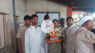 उतरौला: श्री गणेश चतुर्थी पर नगर भक्तिमय, भव्य पंडालों में भगवान श्री गणेश की प्रतिमाओं की गई स्थापना