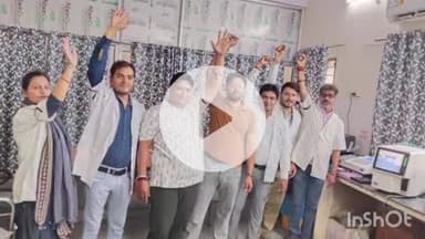 धौलपुर: लैब टेक्नीशियनों ने काली पट्टी बांधकर किया विरोध, प्रयोगशाला जांचों के निजीकरण का मामला