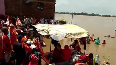 बक्सर: नगर के रामरेखा घाट से 500 वाहनों के काफिले के साथ “सनातन जोड़ो यात्रा” की शुरुआत