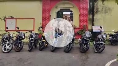 झौथरी: धंबोला पुलिस ने एरिया डॉमिनेशन और ऑपरेशन स्वच्छता के तहत कार्रवाई करते हुए 8 पावर बाइक को किया ज़ब्त