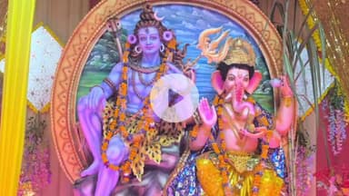 कन्नौज: कन्नौज शहर के मोहल्ला ठकुराना में धूमधाम से मनाया जा रहा गणेश महोत्सव, गुरुवार शाम पहुंचे भाजपा सरकार के मंत्री