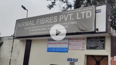 धनौरा: गजरौला में निर्मल फाइबर फैक्ट्री में मशीन में हाथ फंसने से एक मजदूर की हुई मौत, परिजनों ने किया हंगामा