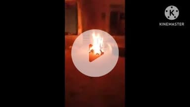 खुरई: शहरी थाना क्षेत्र के मुहली व्यास में असामाजिक तत्वों ने घर के बाहर खड़ी बाइक में आग लगाई, बाइक जलकर खाक