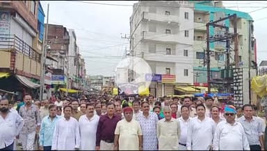 बांसवाड़ा: दादावाड़ी से चातुर्मास के अंतर्गत पर्यूषण महापर्व पर 44 तपस्वियों ने उपवास किए, शहर में भव्य शोभायात्रा निकाली