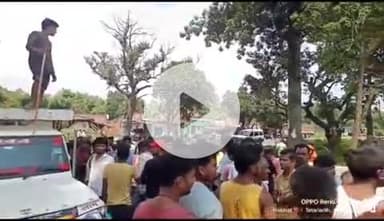 डोमचांच: डोमचांच के निरुपहाड़ी के पास ग्रामीणों ने बिना कागजात के मवेशियों से भरी पिकअप पकड़ी