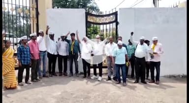 सागर नगर: प्रधानमंत्री आवास योजना में आवास दिलाने की मांग को लेकर 'आप' ने कलेक्टर को सौंपा ज्ञापन