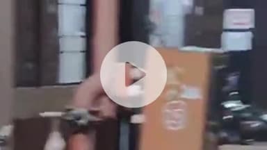 झांसी: झांसी मेडिकल कॉलेज में शार्ट सर्किट से लगी आग, गाईनी वार्ड में धुआं भरा, फायर ब्रिगेड ने आग पर पाया काबू