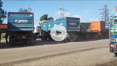 सिंगरौली: NH 39 सड़क मार्ग बन गया अवैध पार्किंग यार्ड, अन्य वाहन चालकों को हो रही परेशानी #Jan samasya