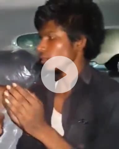 बिल्हौर: बिल्हौर के चंद्रशेखर आजाद नगर में गणेश महोत्सव के दौरान पकड़ा गया मोबाइल चोर, कमेटी के सदस्यों ने पुलिस को सौंपा