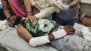 भीलवाड़ा: सरस डेयरी के समीप सड़क पर पानी भरा होने के कारण बाइक सवार गड्ढे में गिरा, गंभीर घायल अवस्था में हायर सेंटर किया रेफर