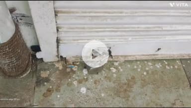 बांसवाड़ा: खांदू कॉलोनी में दो दुकानों के ताले टूटे, एक दुकान का सेंट्रल लॉक होने से नुकसान नहीं हुआ, दूसरी दुकान में चोरी हुई