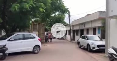 टीकमगढ़: जिला अस्पताल में मेडिकल सर्टिफिकेट के लिए लोग परेशान, नहीं मिले डॉक्टर #Jansamasya