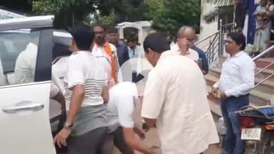 अजयगढ़: पन्ना विधायक ने जन्मदिन पर अजयगढ़ अस्पताल में फल वितरित किए, रामबाग में सुंदरकांड का आयोजन