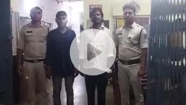 तिल्दा: नेवरा पुलिस ने सार्वजनिक स्थानों पर अवैध रूप से गांजा पीते हुए 2 अलग-अलग लोगों को पकड़ा