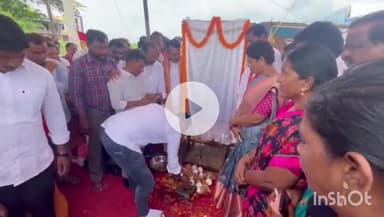 లింగాల ఘన‌పూర్: 2వ డివిజన్లో 1కోటి 50 లక్షల రూపాయలతో బీటీ రోడ్డు పనులకు శంకుస్థాపన చేసిన ఎమ్మెల్యే