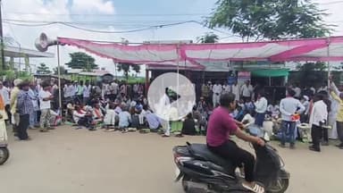 बीना: अंबेडकर तिराहे पर किसानों का धरना प्रदर्शन, विभिन्न मांगों को लेकर सौंपा ज्ञापन