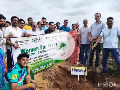 जगदलपुर: प्रवीण वार्ड में महापौर सहित जनप्रतिनिधियों ने किया पौधारोपण, महिला समूह ने सुरक्षा की जिम्मेदारी ली