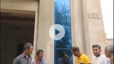 सरदारशहर: फोगा गांव में तेज धमाके के साथ आकाशीय बिजली गिरने से 1 मकान के शीशे टूटे और दरारें आईं, ग्रामीण हुए दहशत में