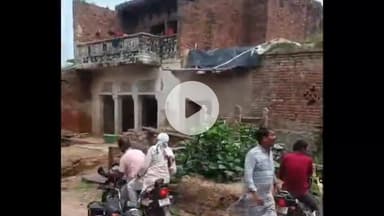 सिराथू: सिराथू विधायक ने पुलिस को चकमा देकर बाइक से अजरौली गाँव पहुंचकर सिराथू कार्यक्रम में सरकार पर जमकर बरसी