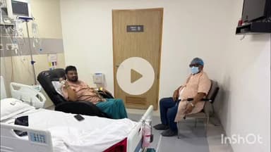 गढ़वा: पूर्व मंत्री मिथिलेश ठाकुर ने मंत्री हफ़ीज़ुल हसन से की मुलाकात, स्वास्थ्य लाभ की कामना की