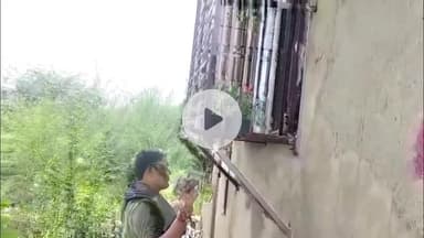 मथुरा: गोवर्धन: पुलिस की सख्ती और पाबंदी के बावजूद खुलेआम बिक रहा गाजा, वीडियो हुआ वायरल