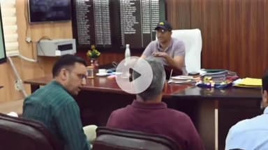 जोशियाड़ा: डीएम उत्तरकाशी ने होटल, टैक्सी, मैक्सी और बस यूनियन के संचालकों के साथ की बैठक