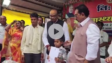 खालवा: कैबिनेट मंत्री डॉ. कुमार विजय शाह का दिखा शायराना अंदाज, रहे विवादों में