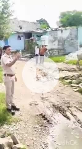 झालरापाटन: झालावाड़ पुलिस ने 10 मुकदमों के आरोपी अनवर की हिस्ट्री शीट खोली, अवैध निर्माण पर चलाया बुलडोजर