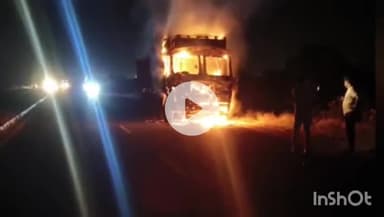 रोहट: रोहट के नेशनल हाईवे 62 निंबली के निकट ट्रक में शॉर्ट सर्किट से लगी आग, चालक ने कूदकर बचाई जान