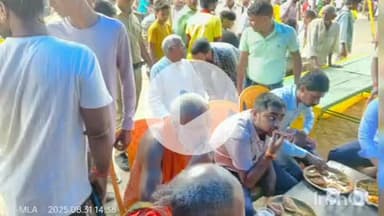 अरवल: अरवल में गणपति बप्पा महाभंडारण में विधायक महानंद सिंह ने महाप्रसाद बांटा