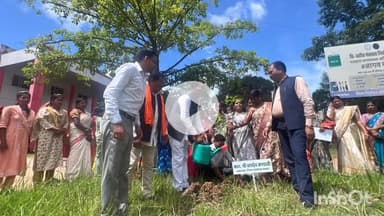 जगदलपुर: बस्तर जिले में दीदी के गोठ कार्यक्रम का प्रसारण ग्रामीणों सहित दीदियों ने किया श्रवण