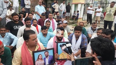 4 साल के मासूम बेकसूर फतेह को

 न्याय दो न्याय दो।😪