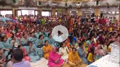 बरेली: बरेली के बांके बिहारी मंदिर में राधाष्टमी का पर्व धूमधाम से मनाया गया