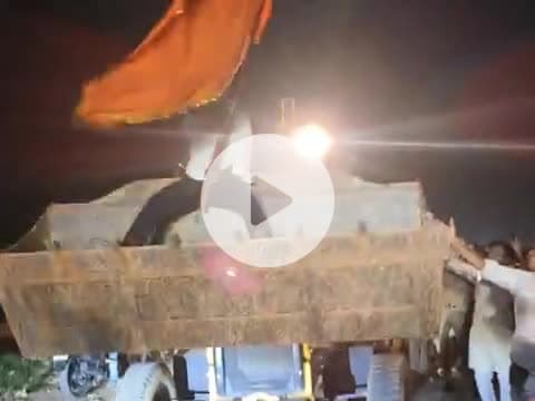 Janata ki awaaz sada hi aapke tat per