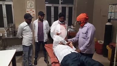 मैनपुरी: ईशन नदी पुल पर खड़े ट्रक से टकराया ई-रिक्शा, एक व्यक्ति हुआ घायल, जिला अस्पताल में उपचार जारी