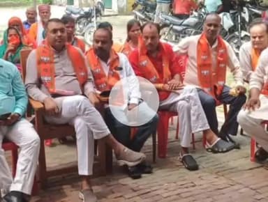 बिल्हौर: उत्तरीपुरा के माजरा चैन निवादा प्राथमिक विद्यालय में पीएम मन की बात कार्यक्रम का प्रसारण, ग्रामीणों ने सुना कार्यक्रम