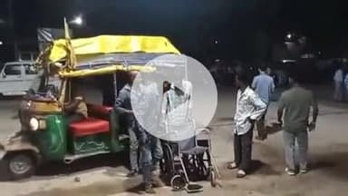 गुमला: अंबेरा डीह पुल के पास ट्रक ने बाइक को मारी टक्कर, तीन युवक घायल